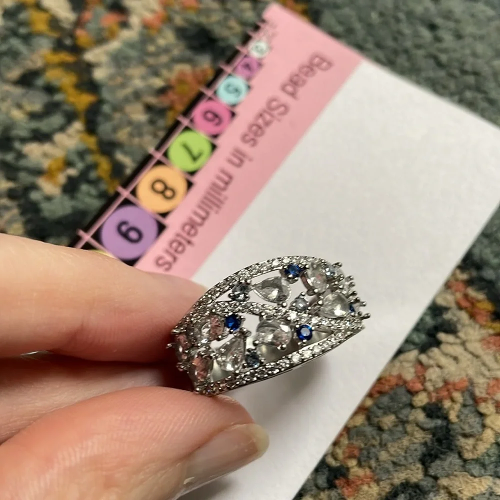 Elegant Silver and Blue Gemstone Ring - Picture 6 of 17